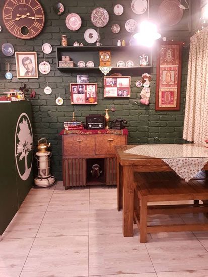 دکور داخلی نوستالژیک شعبه باماهاس سعادت‌آباد